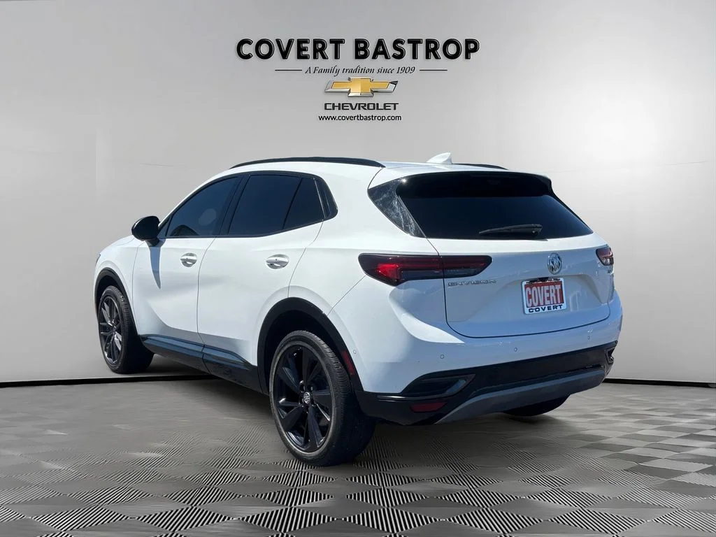 Used 2022 White Buick Essence image 4