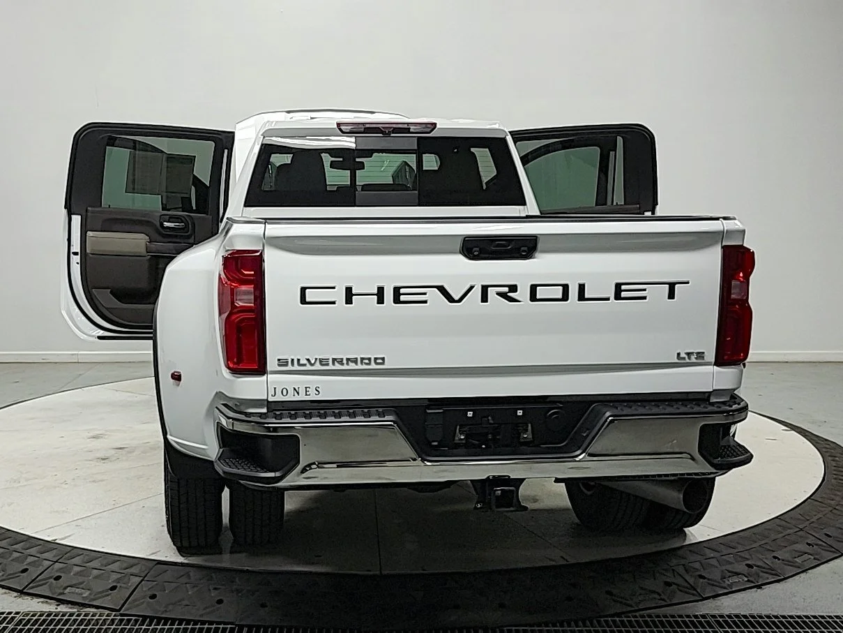 Used 2023 White Chevrolet LTZ image 15