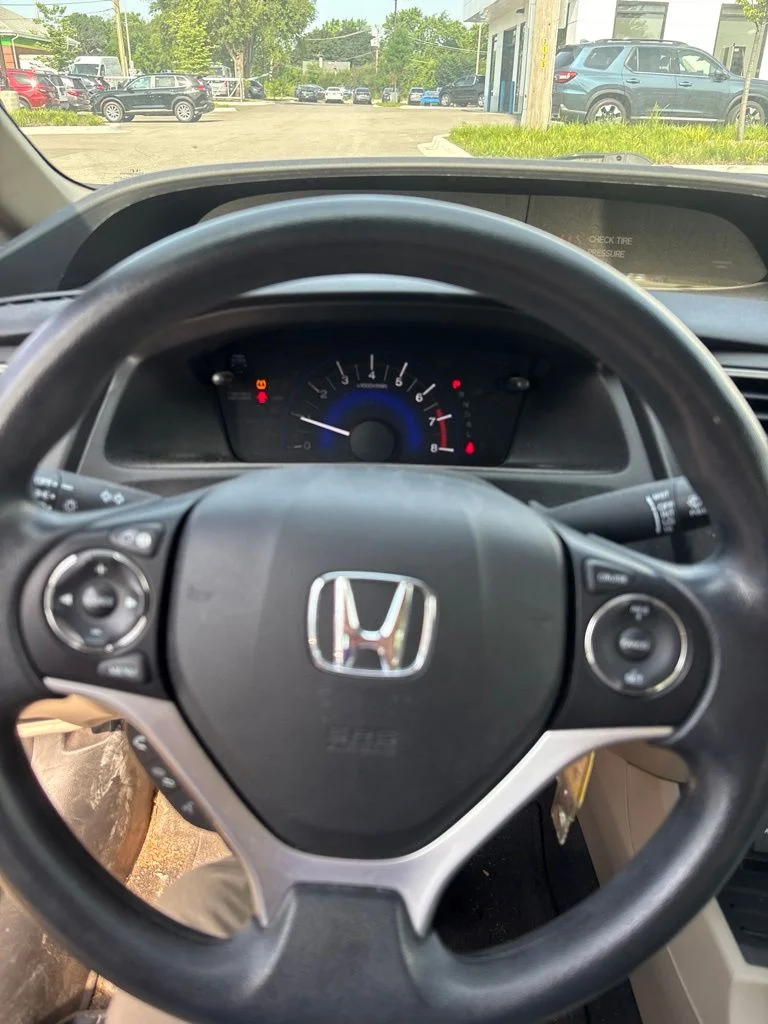 Used 2015  Honda LX image 21