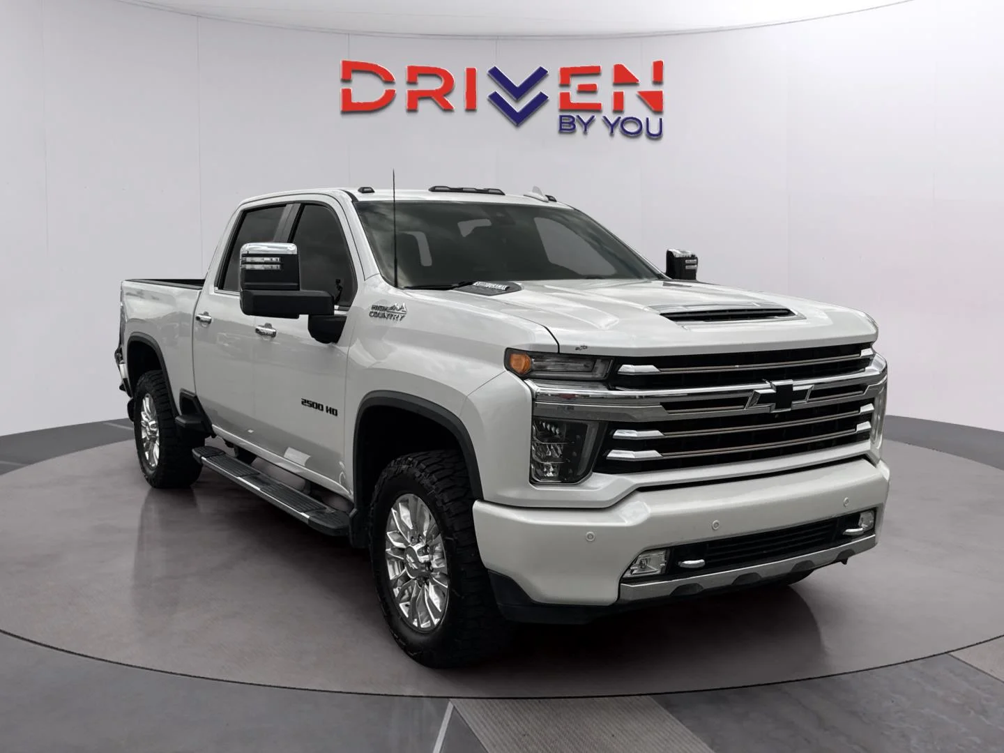 Used 2020 IRIDESCENT PEARL TRICOAT Chevrolet High Country image 7
