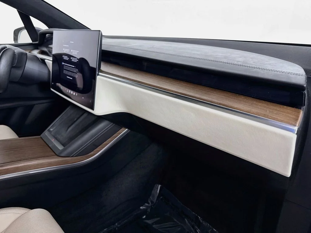 Used 2023 Gray Tesla Standard Range image 29