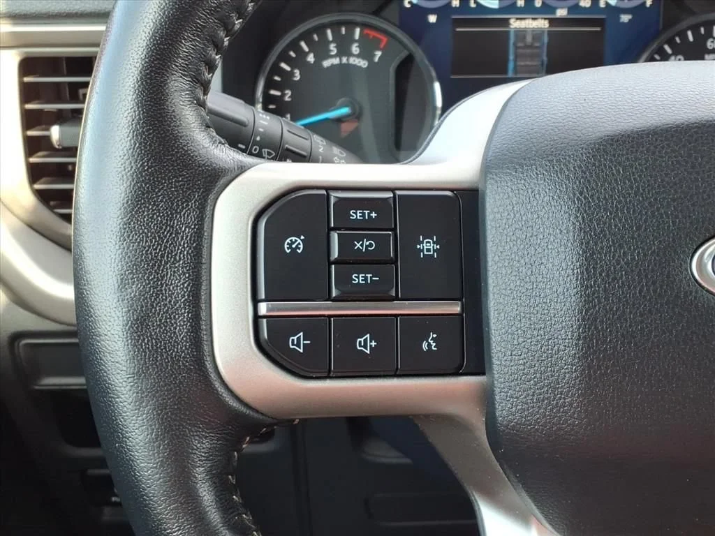 Used 2022 Red Ford XLT image 13