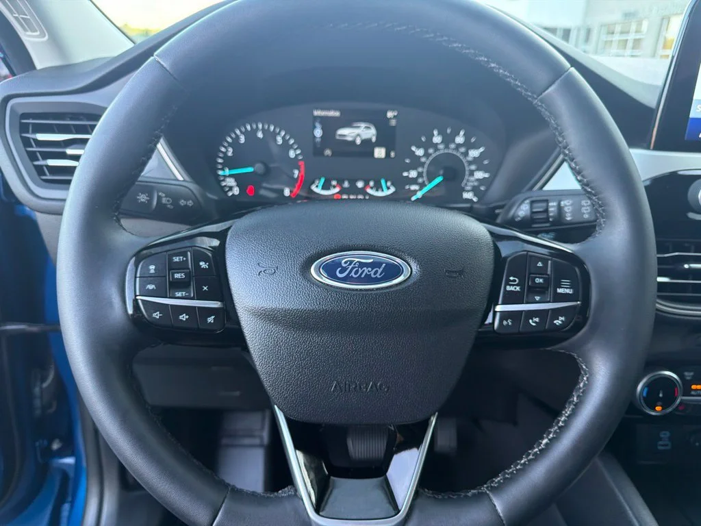 Used 2022 Blue Metallic Ford SEL image 20