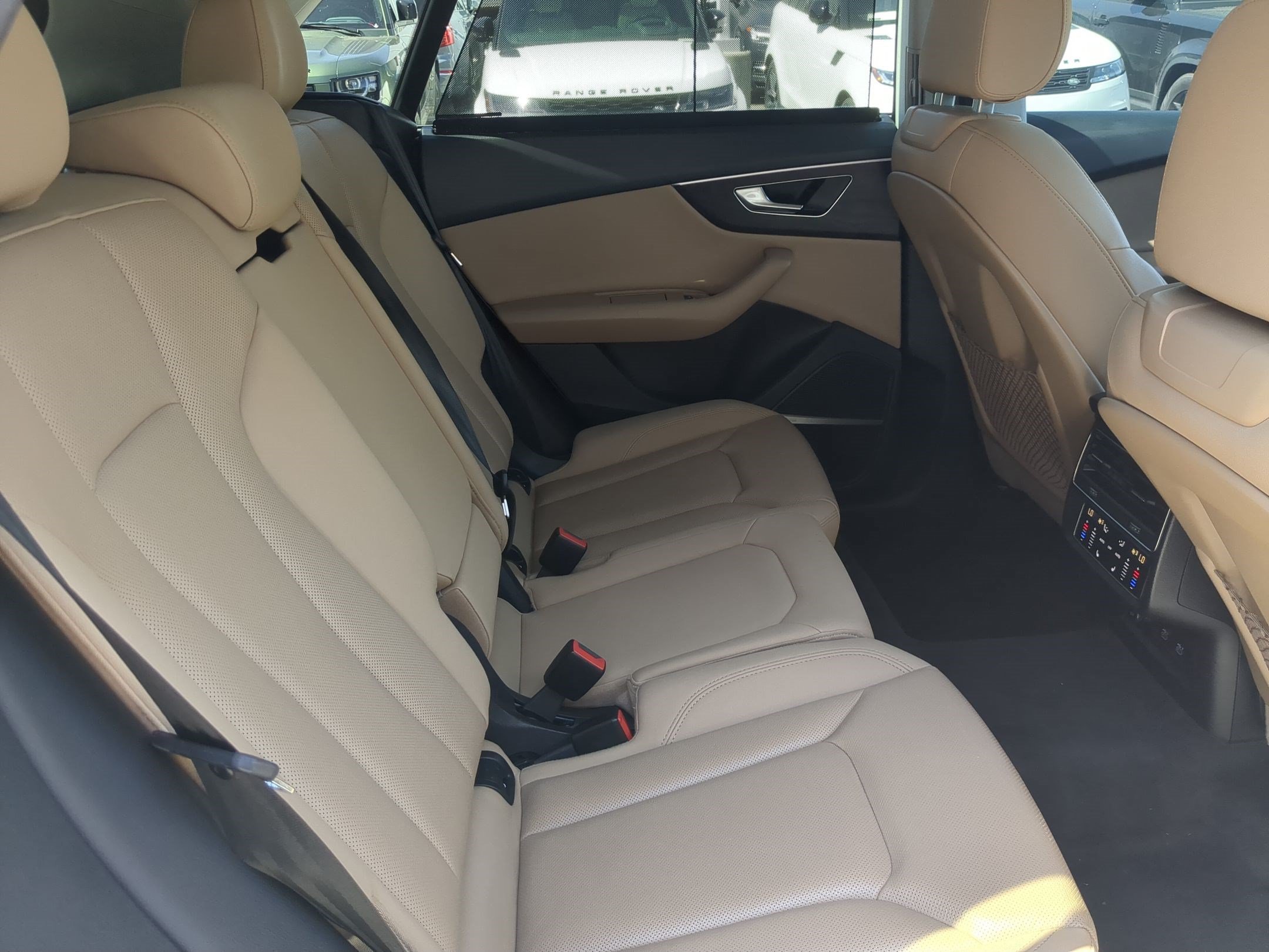 Used 2021 Glacier White Audi Prestige image 31