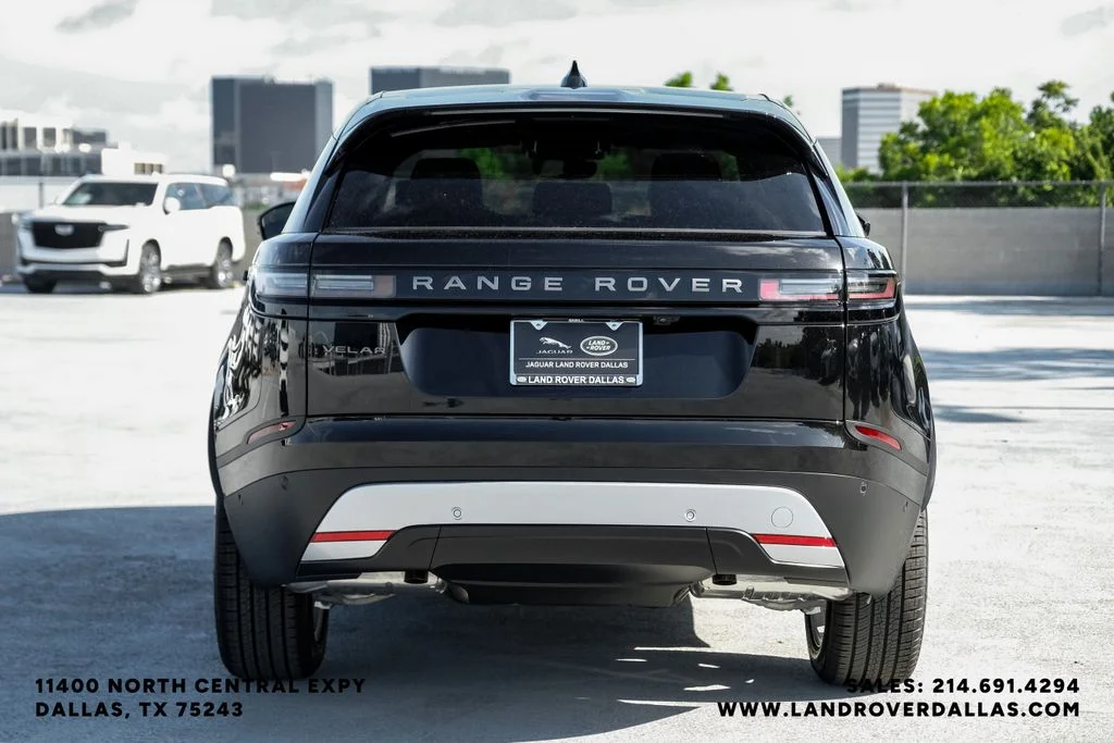 New 2026 Santorini Black Metallic Land Rover S image 7