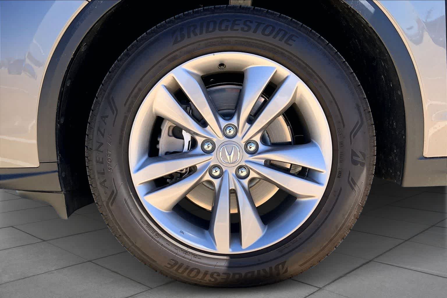 Used 2026 Liquid Carbon Metallic Acura  image 16