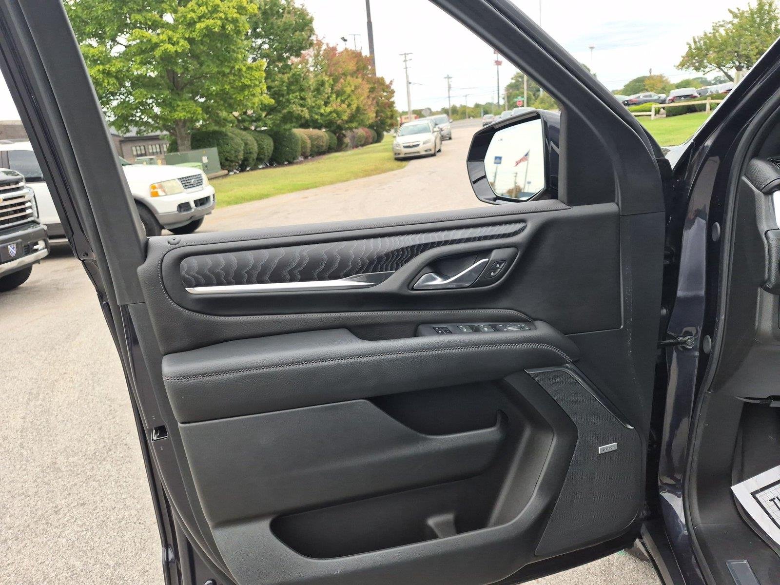 Used 2024 Onyx Black GMC Denali image 14