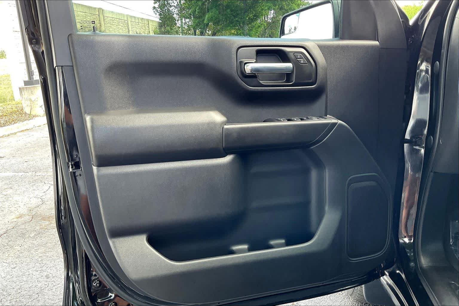 2023 Chevrolet Silverado 1500 Custom - Photo 22