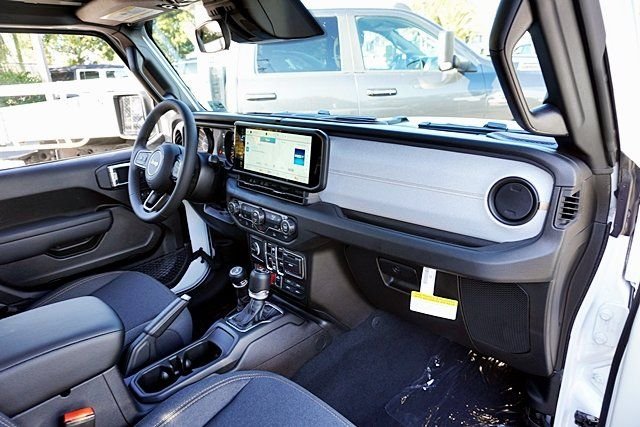 New 2026 Bright White Clear-Coat Exterior Paint Jeep Willys image 14