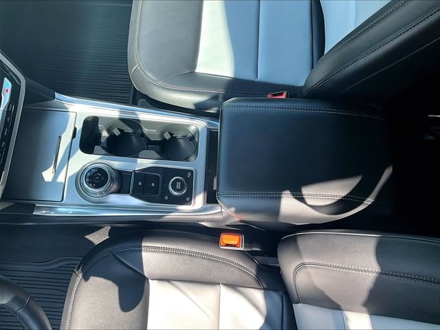 Used 2023 Black Ford XLT image 15