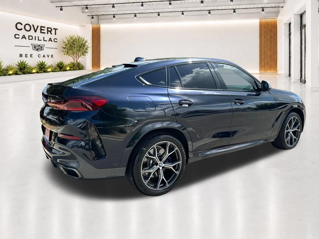 Used 2022  BMW M50i image 13