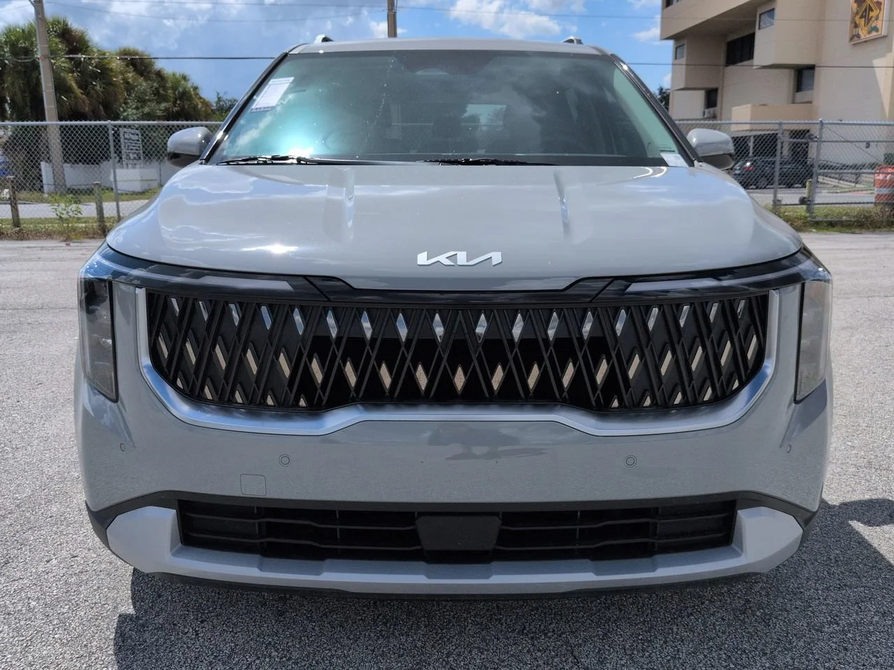 New 2026 Ceramic Silver Kia EX image 9