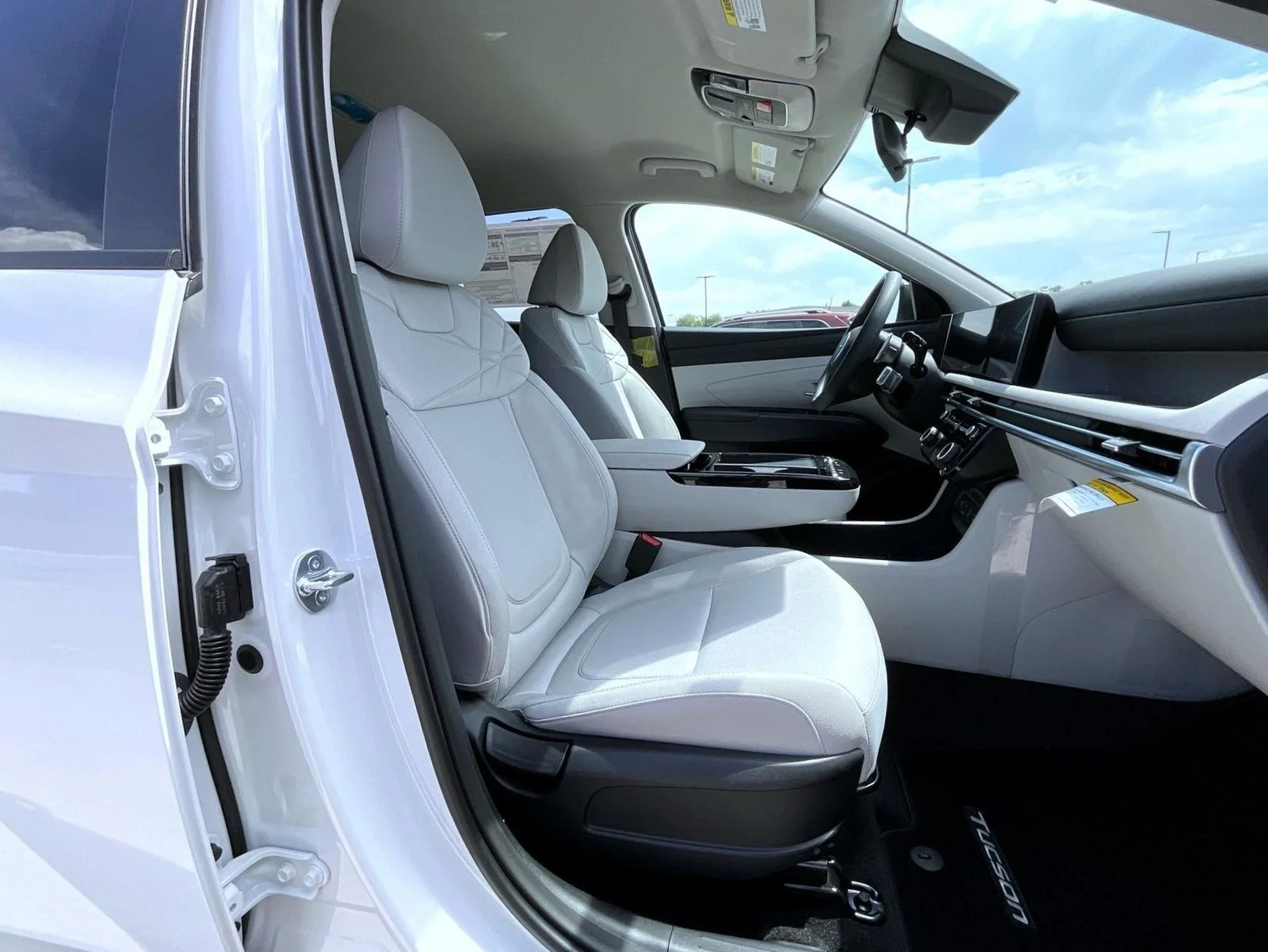 New 2026 White Hyundai SEL image 16