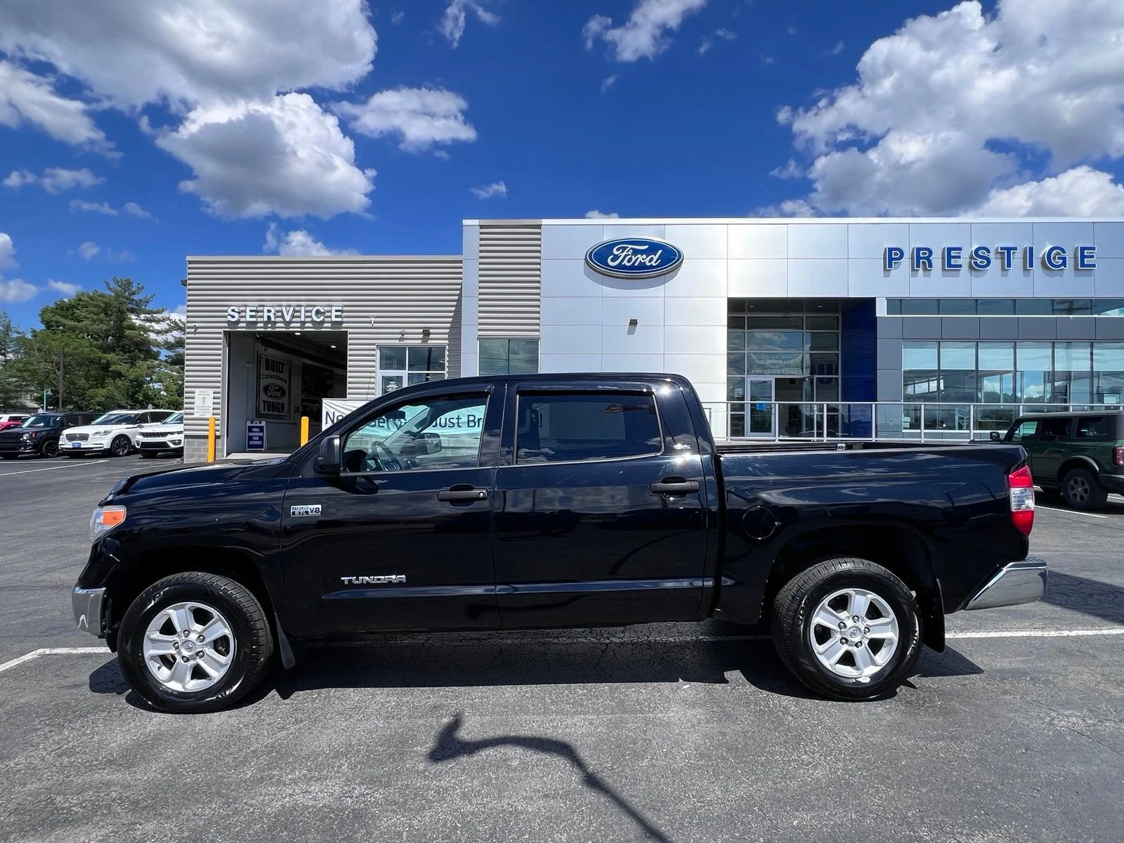 Used 2017 Black Toyota SR5 image 4