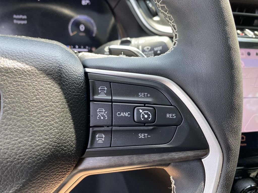 Used 2023 White Jeep Limited image 22