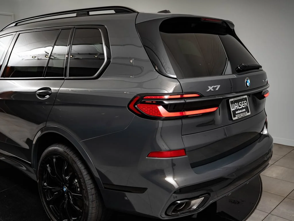 New 2027 Dravit Grey Metallic BMW xDrive40i image 19