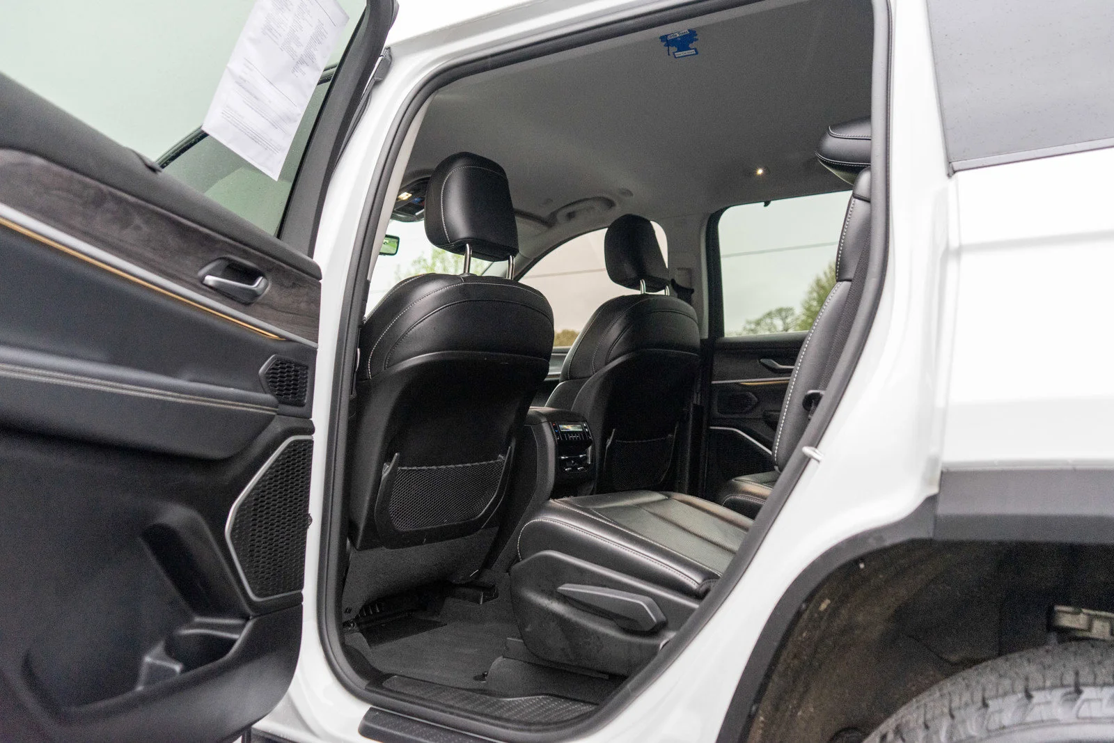 Used 2023 Bright White Clearcoat Jeep Limited image 30