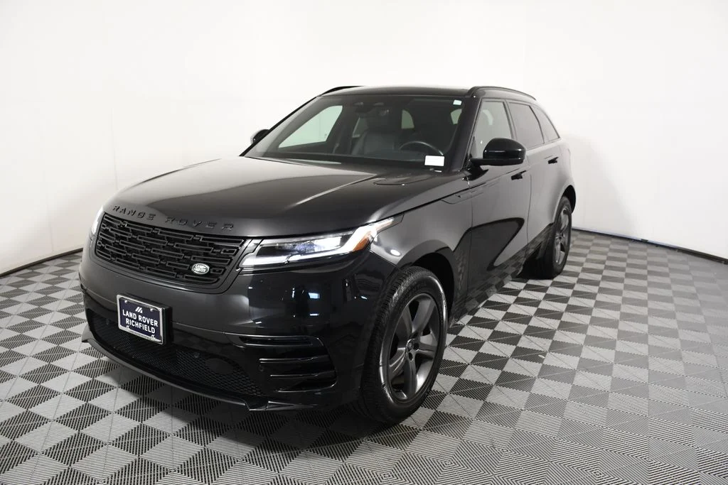2025 Land Rover Range Rover Velar P250 Dynamic SE's photo