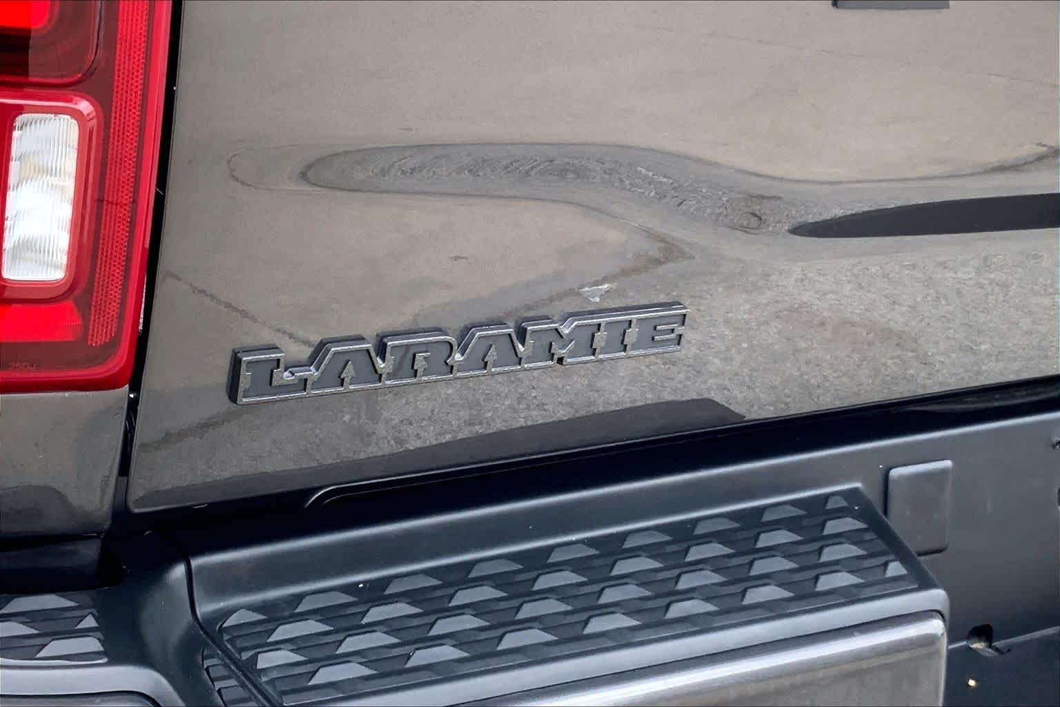 Used 2025 Granite Crystal Metallic Clearcoat Ram Laramie image 10