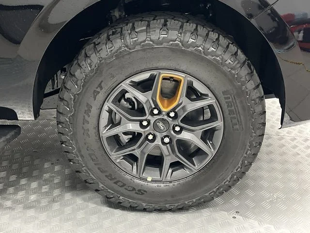 New 2027 Agate Black Metallic Ford Tremor image 22