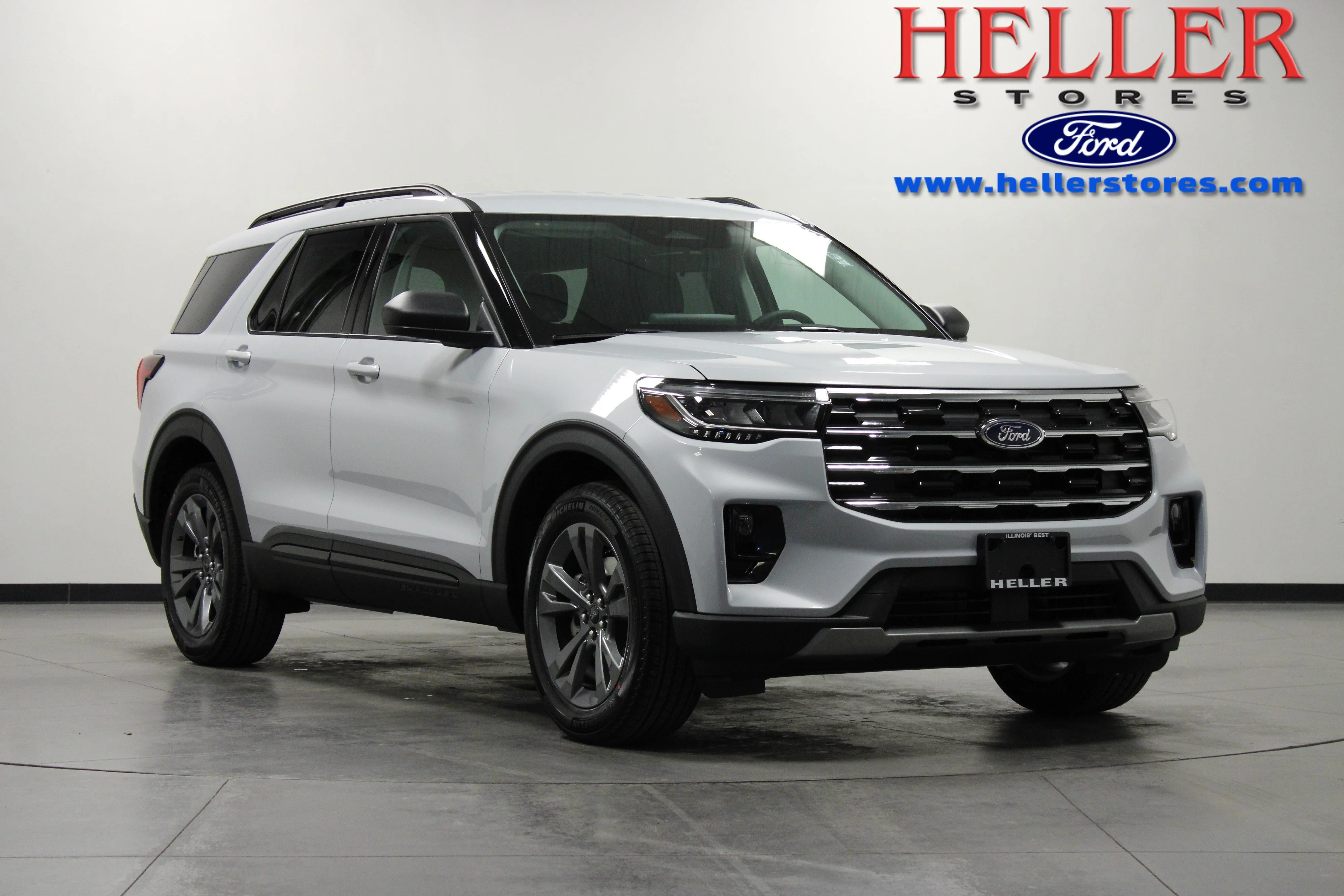 New 2026 Space White Metallic Ford Active image 1