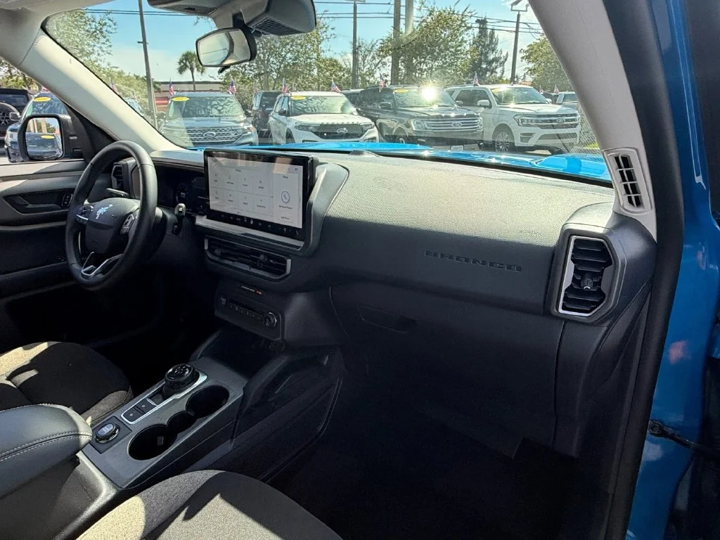 Used 2025 Blue Metallic Ford Big Bend image 18