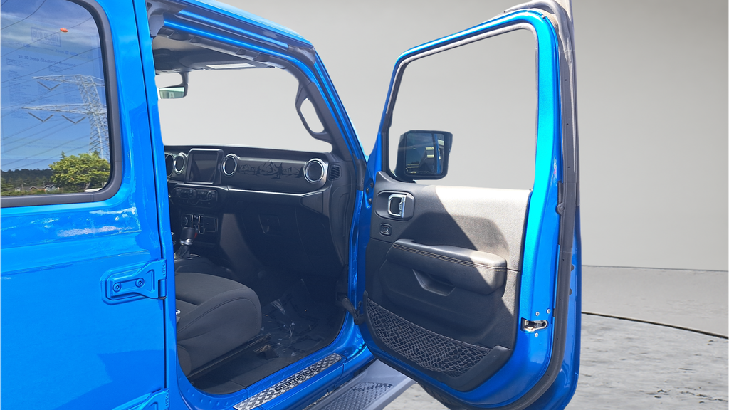 Used 2020 Blue Jeep Overland image 15