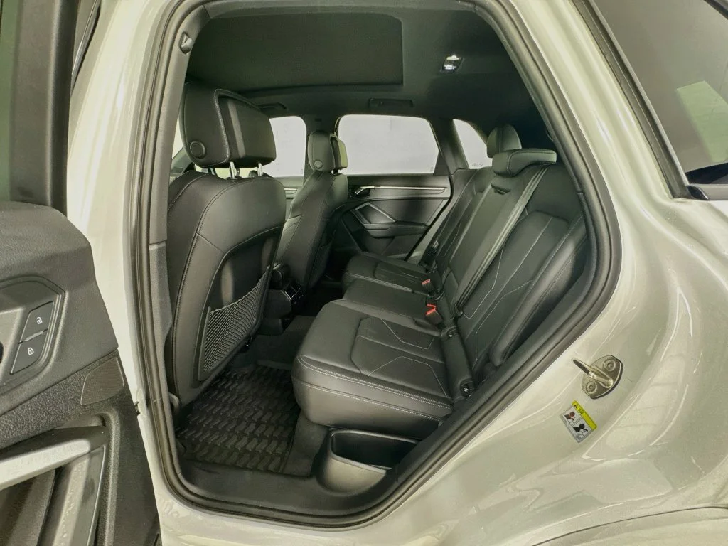 Used 2024  Audi Premium Plus image 30