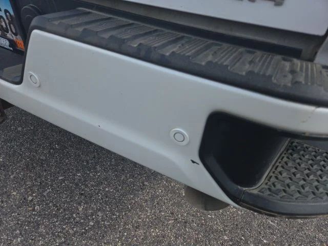 Used 2022 White GMC Denali image 5