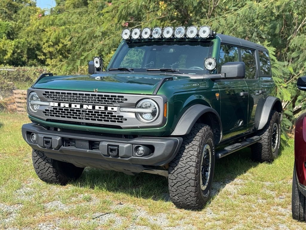 Used 2023 Green Ford Badlands image 4