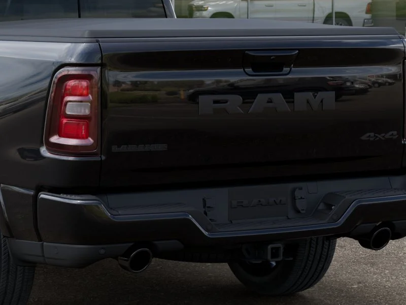 New 2026 Diamond Black Crystal Pearl-Coat Exterior Paint RAM Laramie image 40