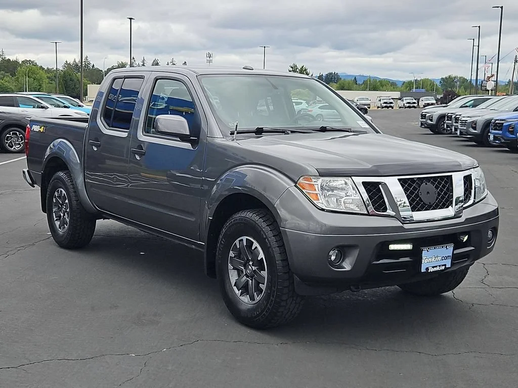 Used 2018 Gray Nissan PRO-4X image 8