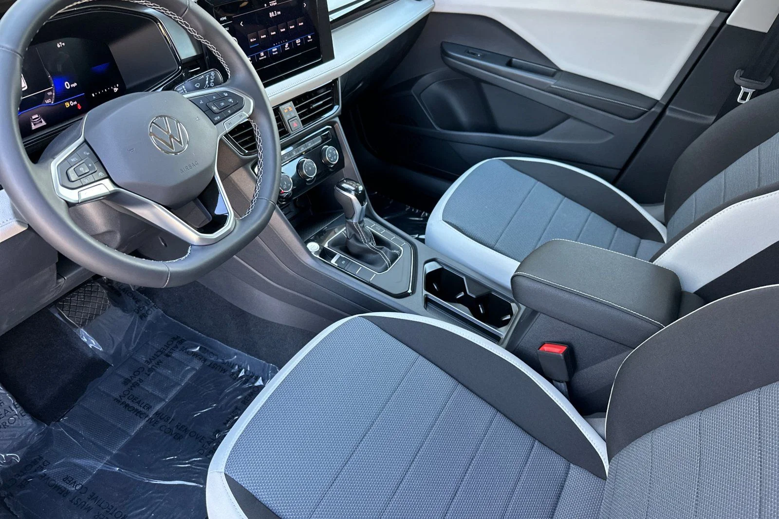 New 2026 Black Volkswagen 1.5T S image 9