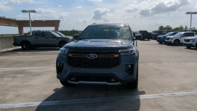 New 2026 Vapor Blue Metallic Ford Tremor® image 77