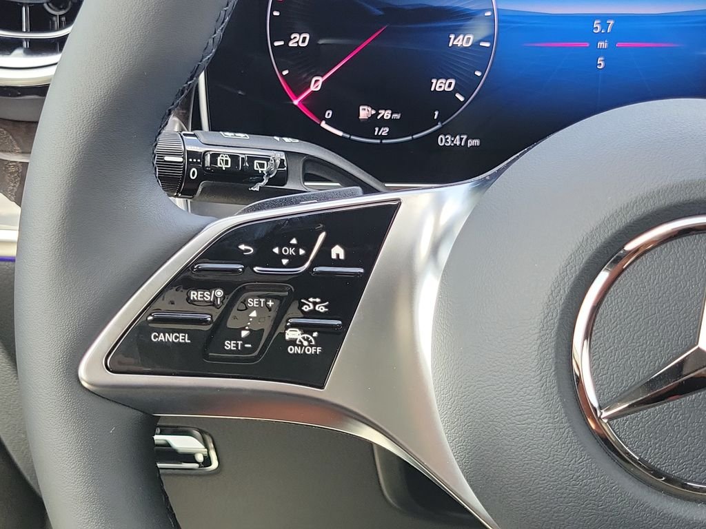 New 2026 Verde Silver Metallic Mercedes-Benz GLC 300 image 27