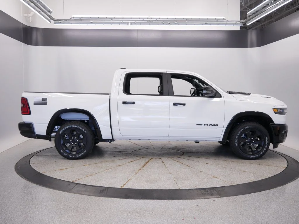 New 2026 Bright White Clear-Coat Exterior Paint Ram Big Horn/Lone Star image 8
