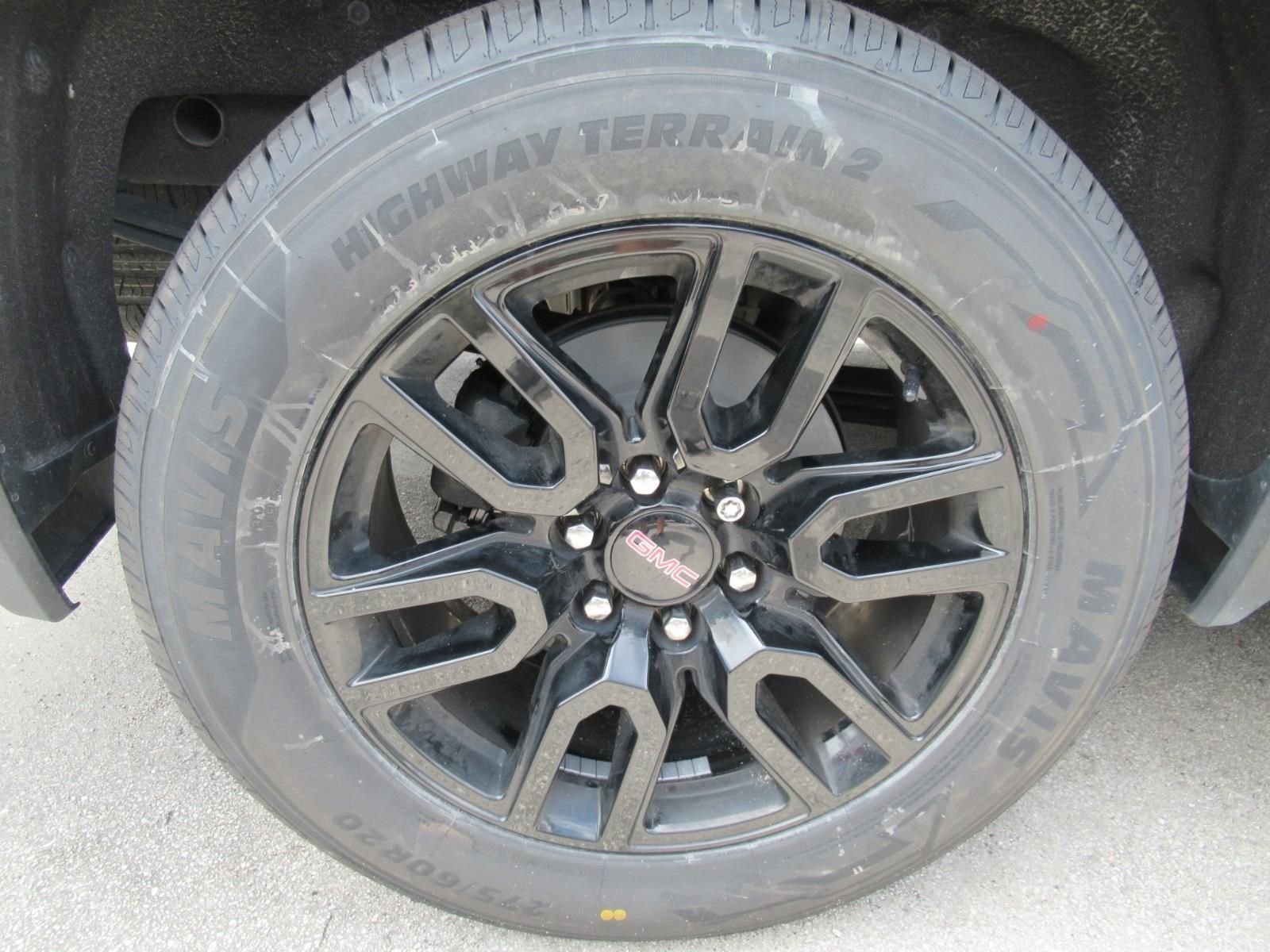 Used 2021 Gray GMC Elevation image 5