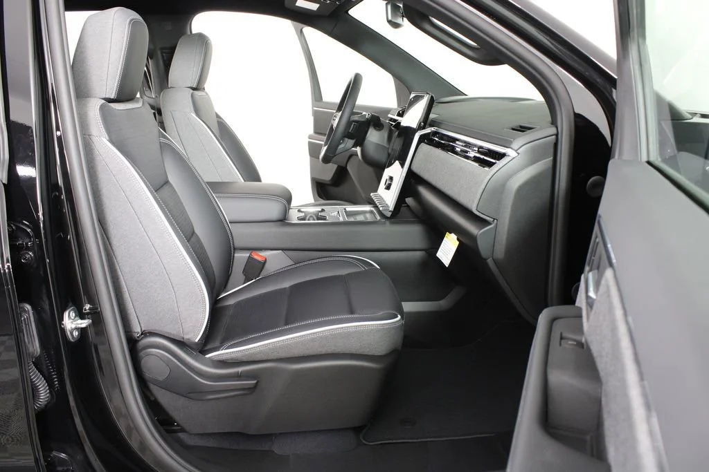 2026 GMC Sierra EV Elevation - Photo 15