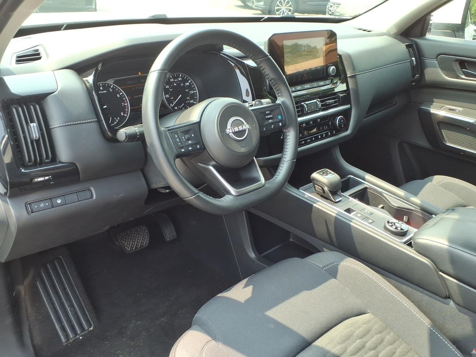 Used 2024 Pearl White Tricoat Nissan SV image 25