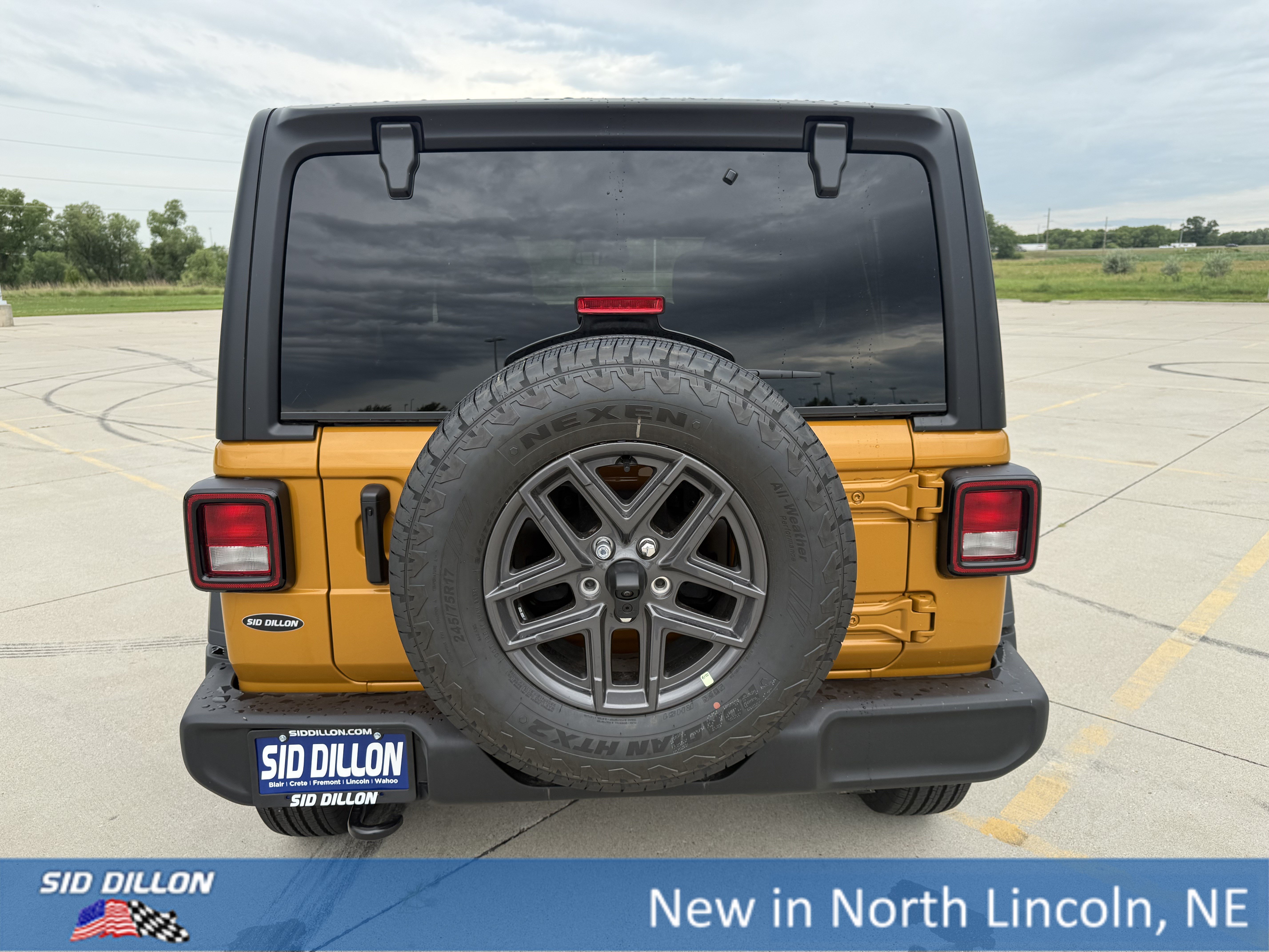New 2026 Goldilocks Jeep Sport S image 4