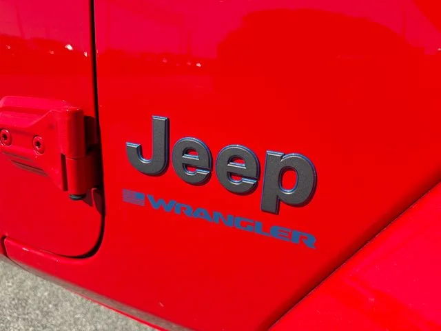 Used 2025 Red Jeep Sahara 4xe image 9