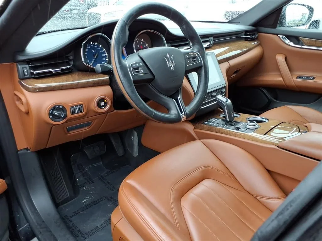 Used 2020 Black Maserati S Q4 image 13