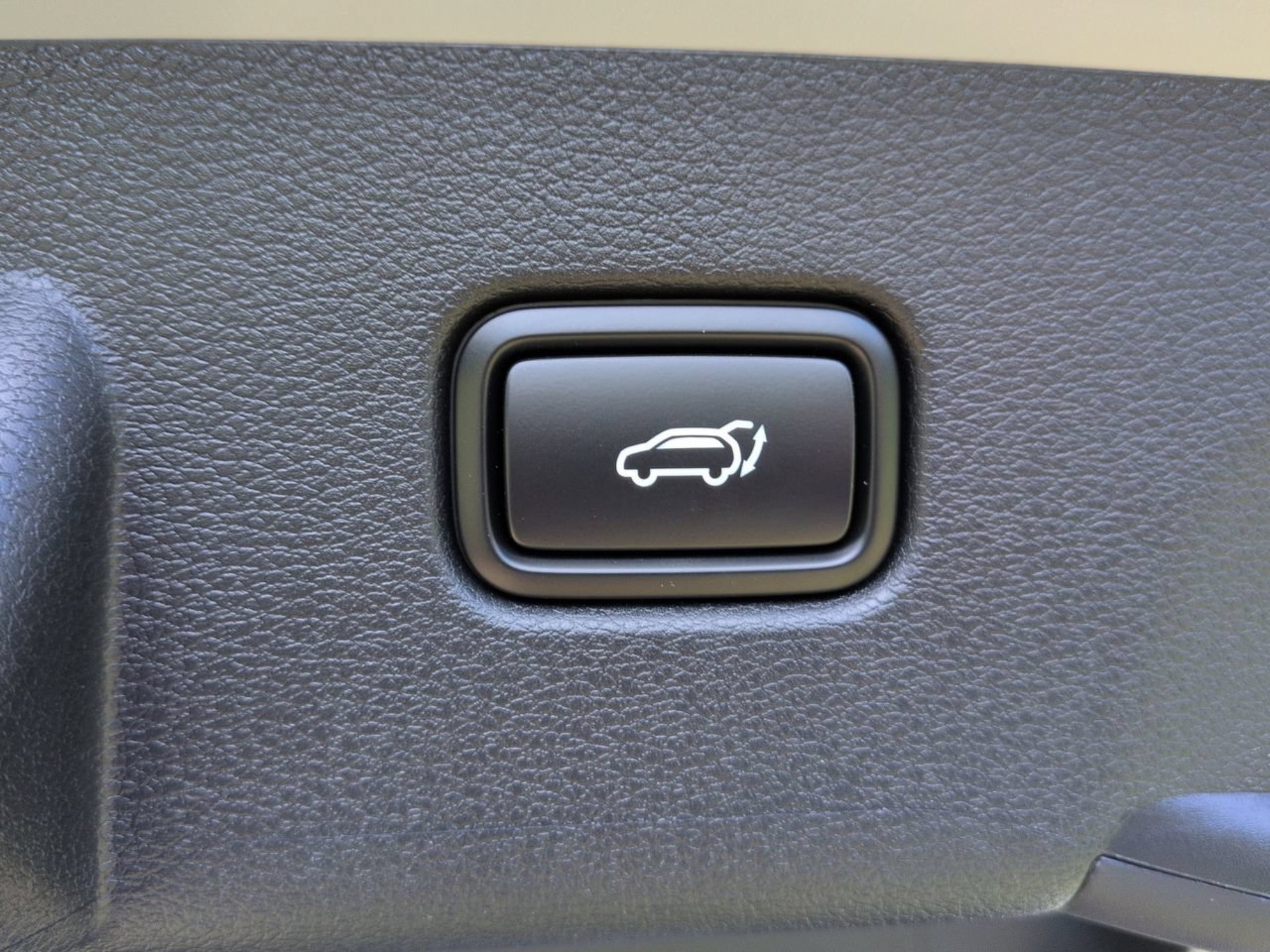 New 2026 Wolf Gray Kia EX image 15