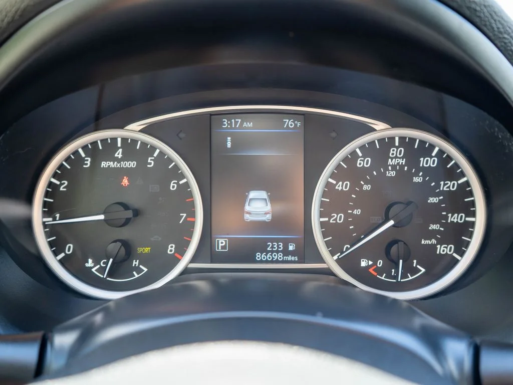 Used 2019 Black Nissan SR image 21