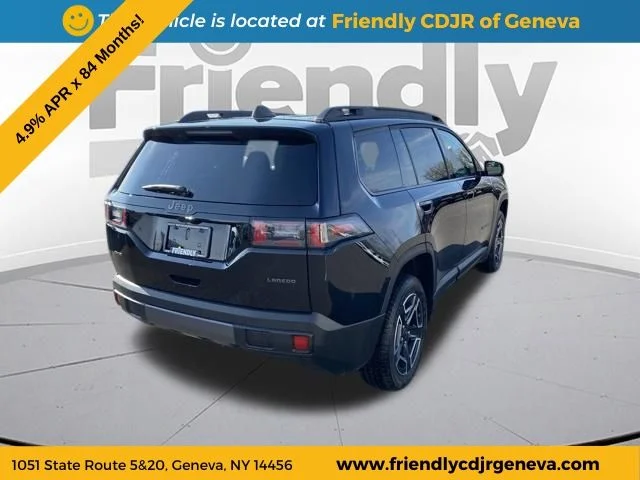 New 2026 Diamond Black Crystal Pearl-Coat Exterior Paint Jeep Laredo image 4