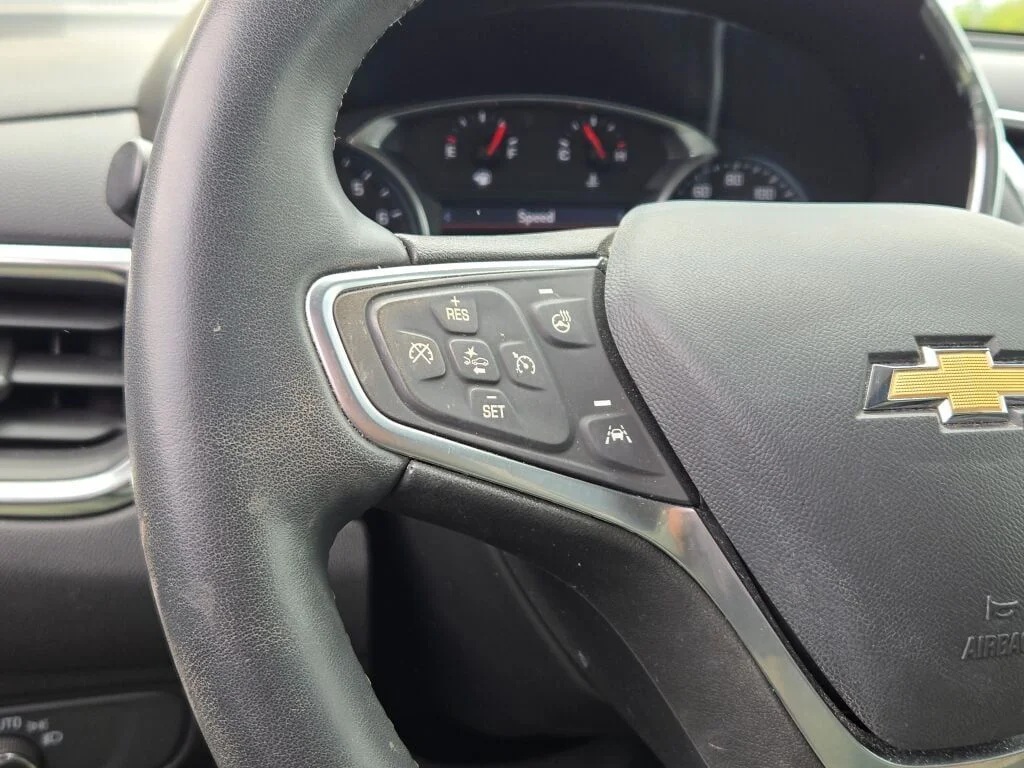 Used 2023 Gray Chevrolet LT image 28