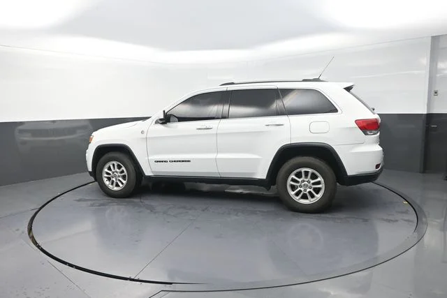 Used 2019 White Jeep Laredo E image 50