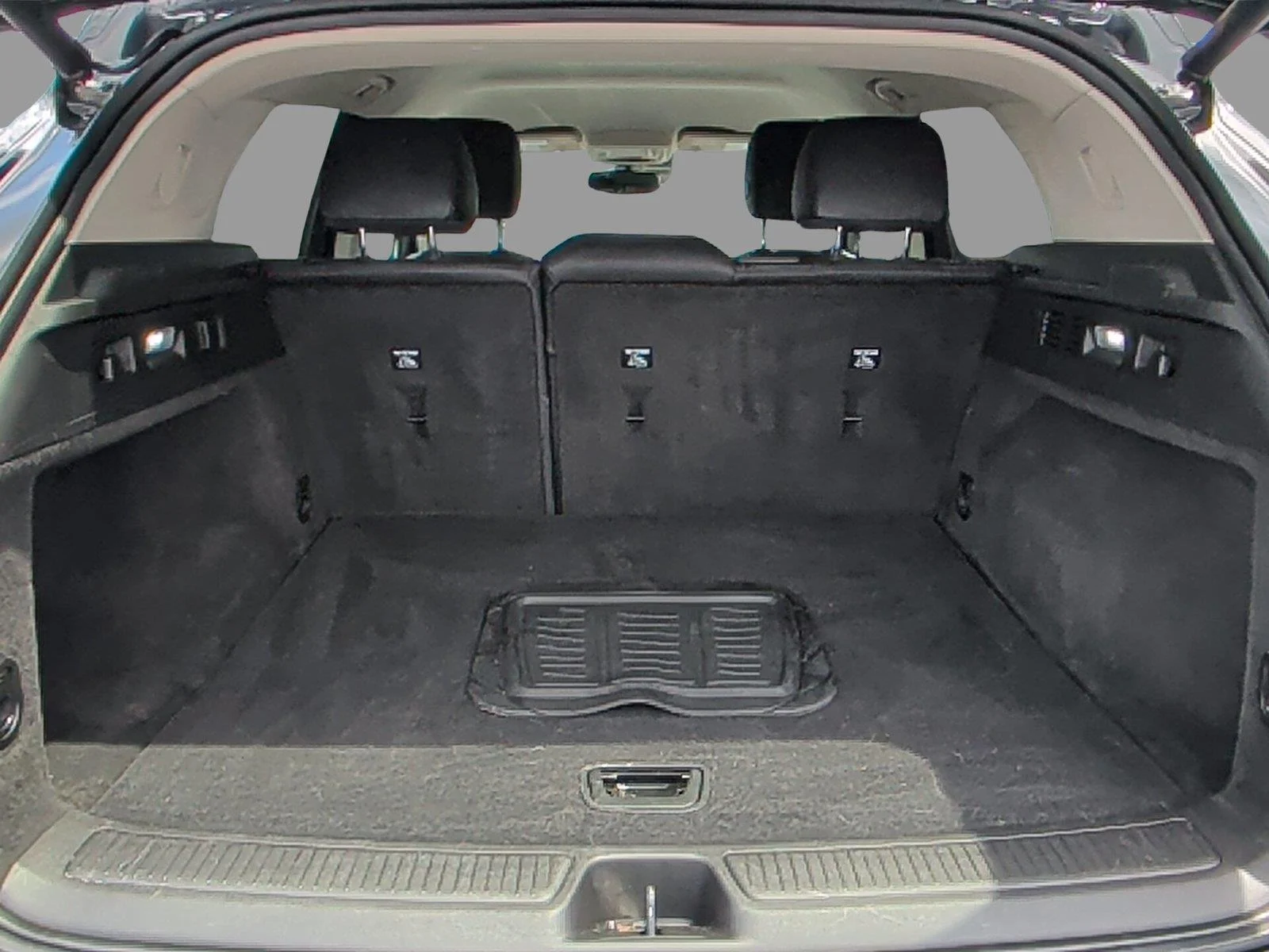 Used 2023 Ebony Twilight Metallic Buick Essence image 31