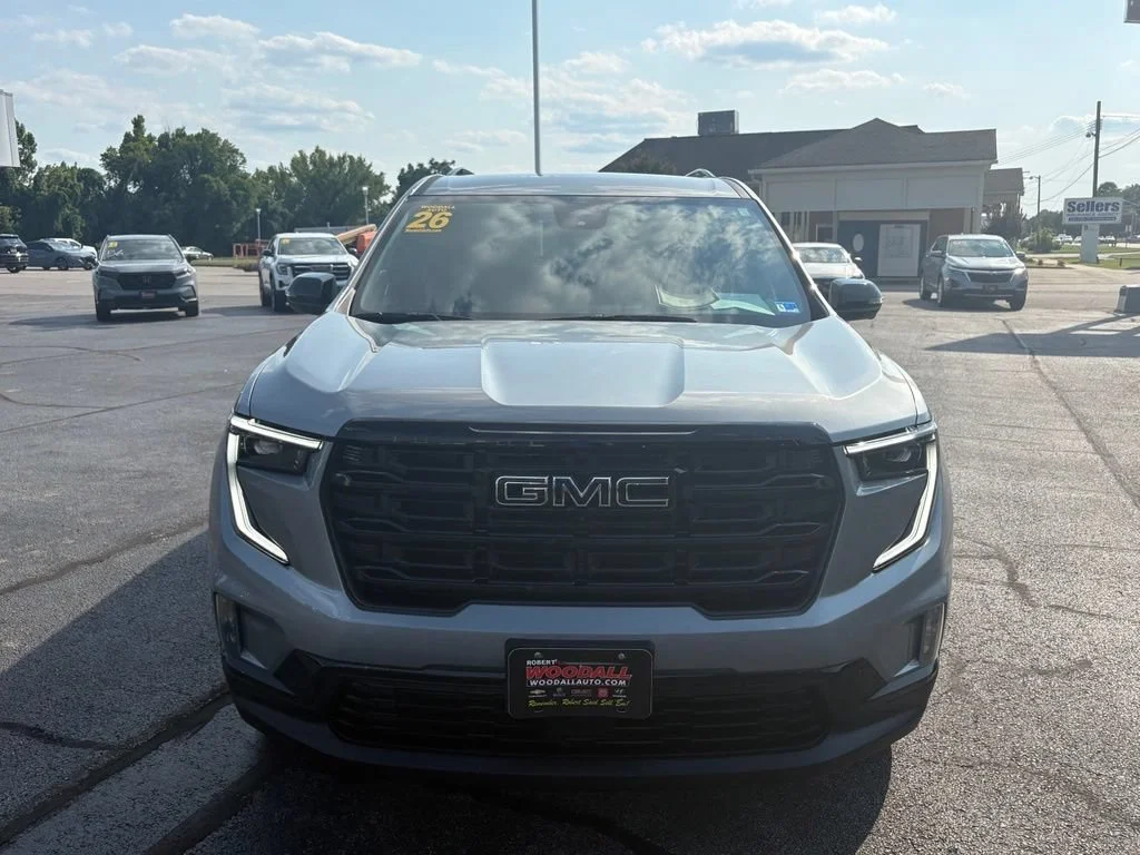 Used 2026 Sterling Metallic GMC Elevation image 9