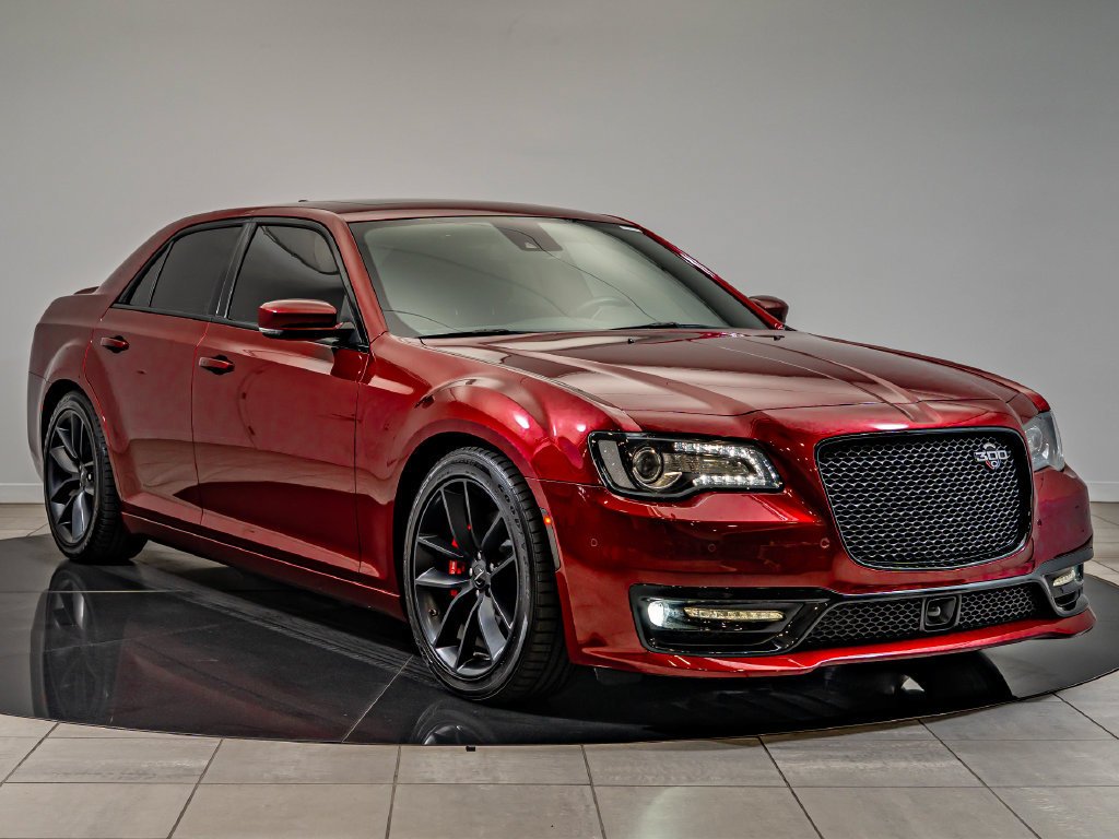 Used 2023 Velvet Red Pearlcoat Chrysler C image 12